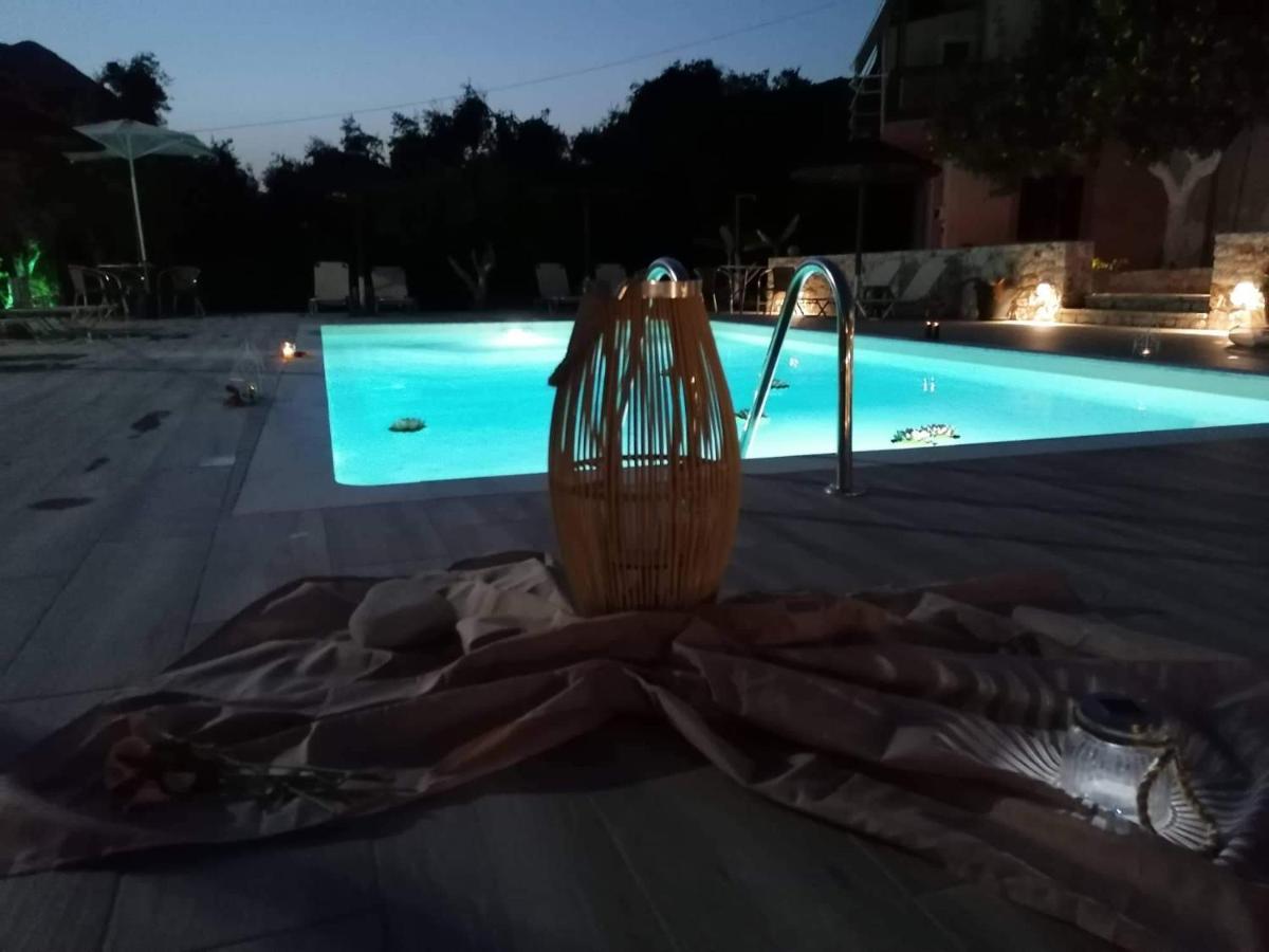 Villa Sarai Парга Екстериор снимка