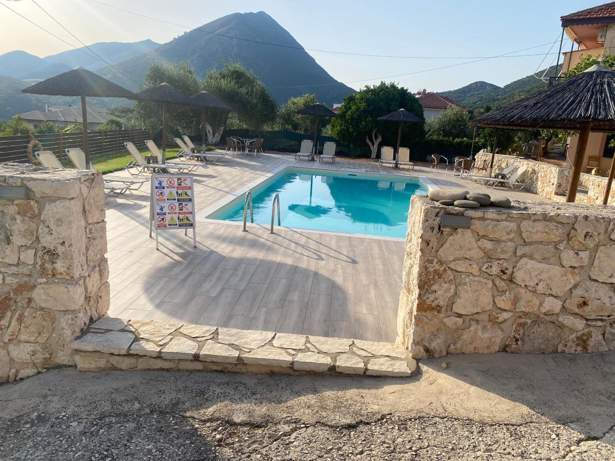 Villa Sarai Парга Екстериор снимка